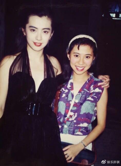 纵王祖贤有惊天美貌,也向上个世纪的贝雷帽投去了橄榄枝